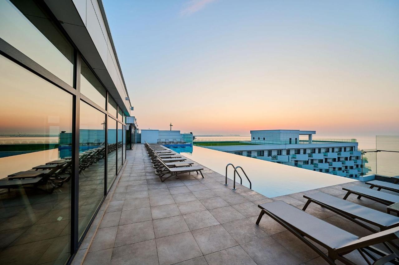 Alezzi Infinity Aparthotel & Spa Năvodari Exterior foto